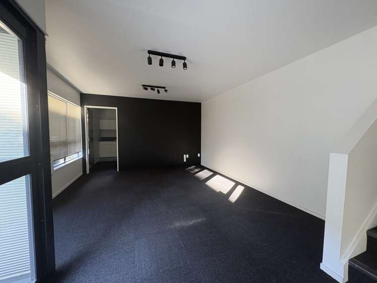2/44 Curries Road Hillsborough_5