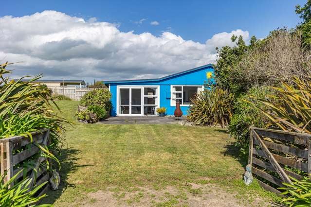 5 Mahuri Street Himatangi Beach_1