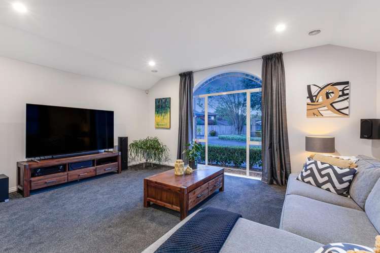 30 Galveston Grove Totara Park_10