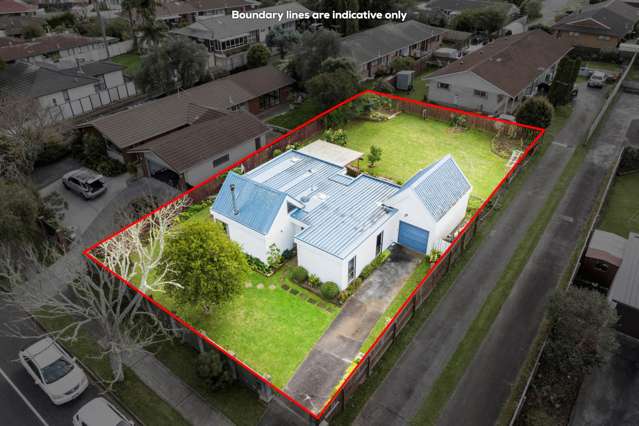 Golden Opportunity - 717m² flat site in Macleans