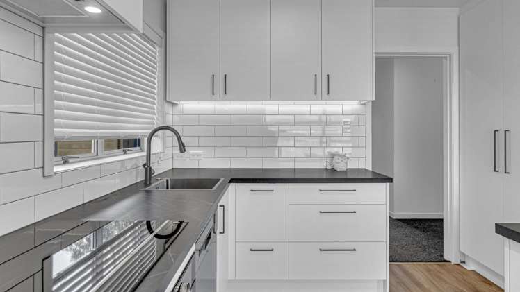 32 Bentley Street Russley_9