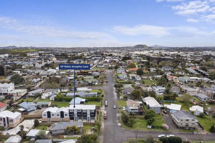 69 Helen Jenepher Lane Mount Wellington_15