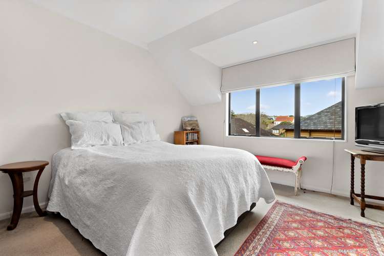 33 Futuna Close Karori_7