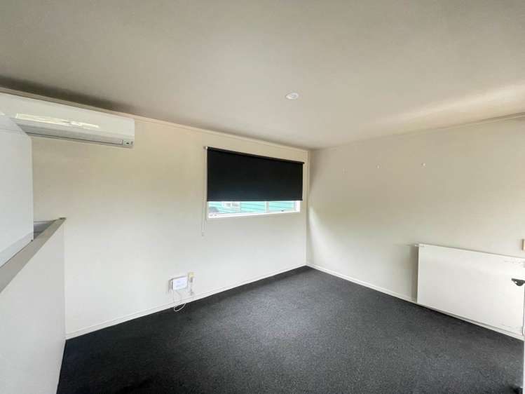 1/2 Karapiti Place Glen Eden_3