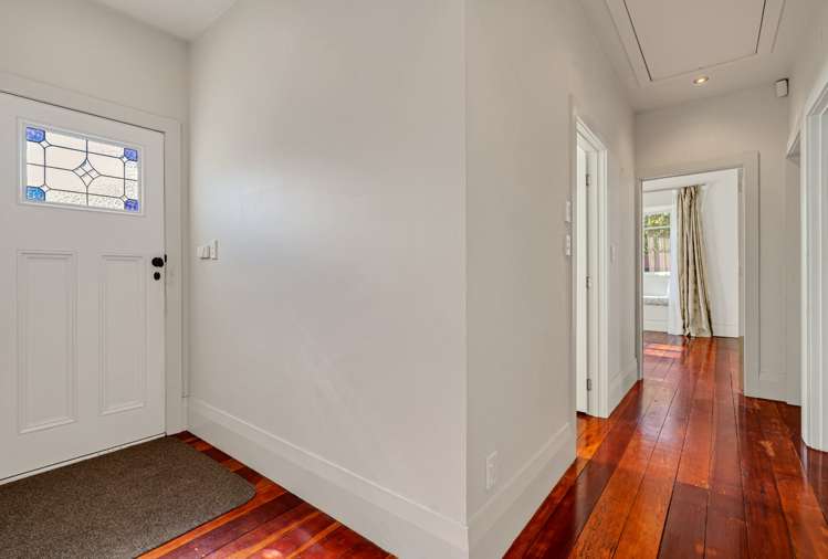 1a Tutuki Street Waterview_9