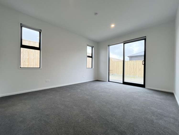 9 Robson Drive 1476_11