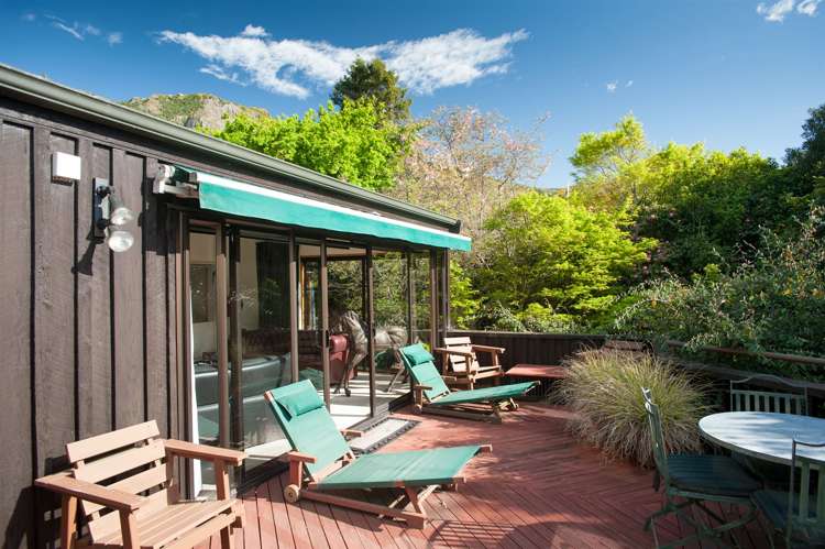 7 Merlincote Crescent Governors Bay_12