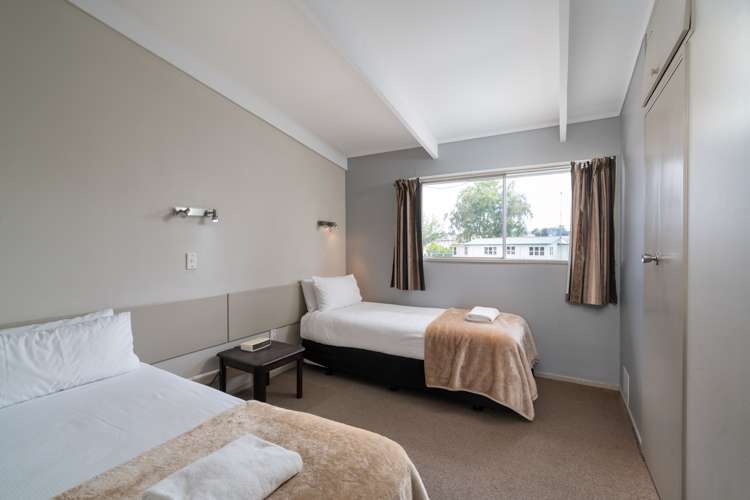 15/76 Lake Terrace Taupo_5