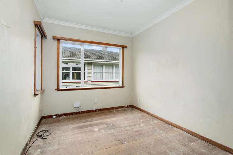 142 Main Road Tawa_10