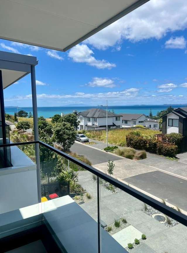 Sea Views, New Townhouse Long Bay