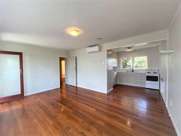 2/23 Aramoana Avenue_0