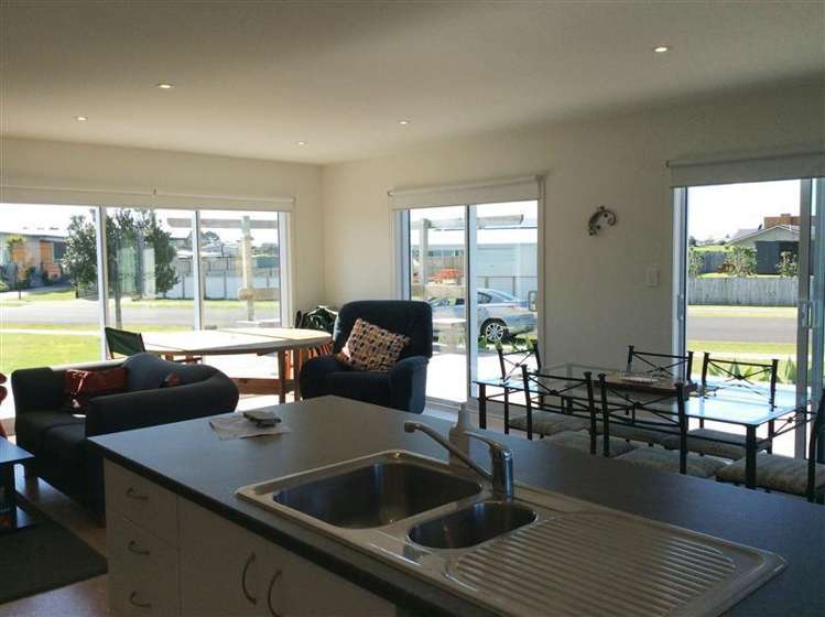 186 Ngaio Drive Matarangi_5