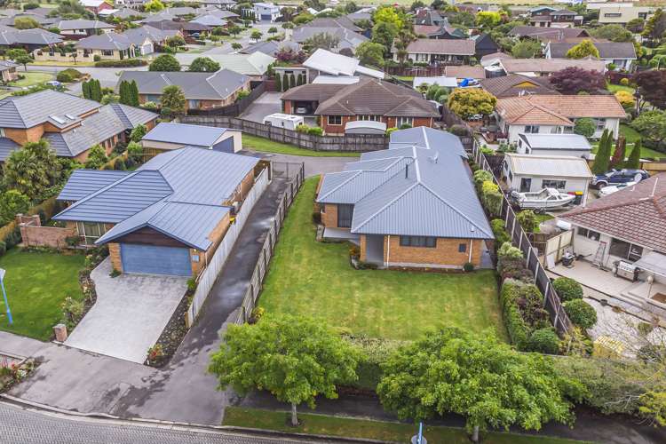 4 Riverwood Boulevard Redwood_19