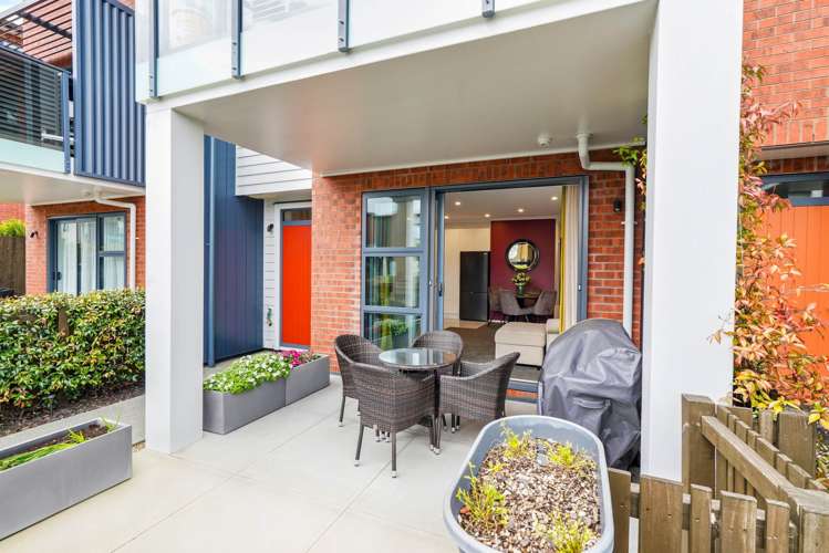 12 Ian Morrison Road_0