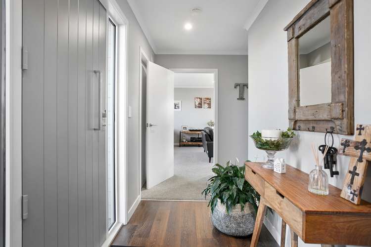 46 Plescher Crescent Leamington_6