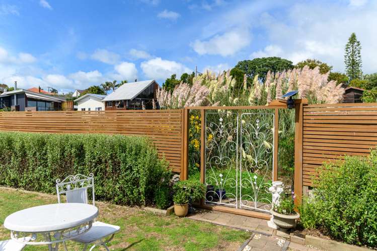 15 Merwood Lane Devonport_24