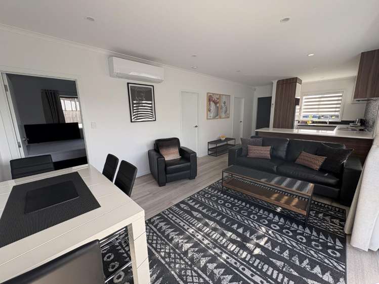 1E/23 Hibiscus Avenue Hamilton Lake_8