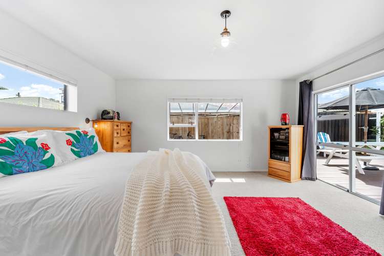 31 Centreway Road Orewa_14