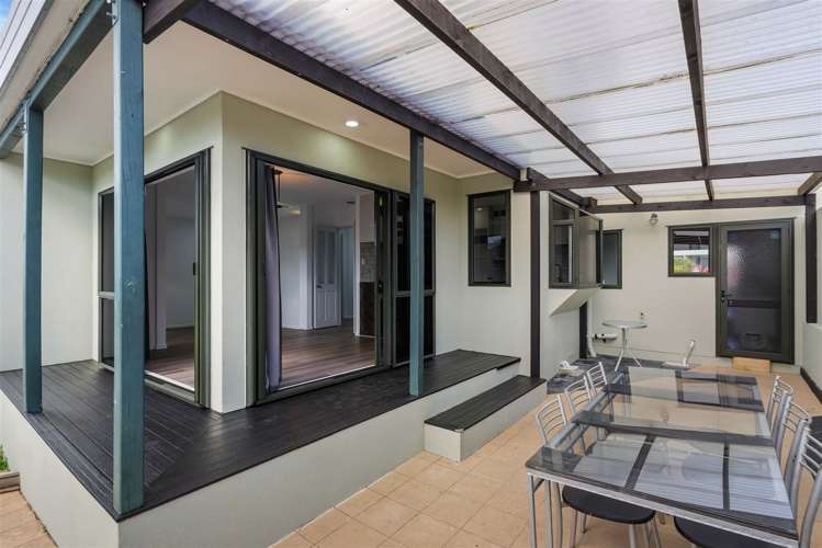 1/11 Bronzewing Terrace Unsworth Heights_13