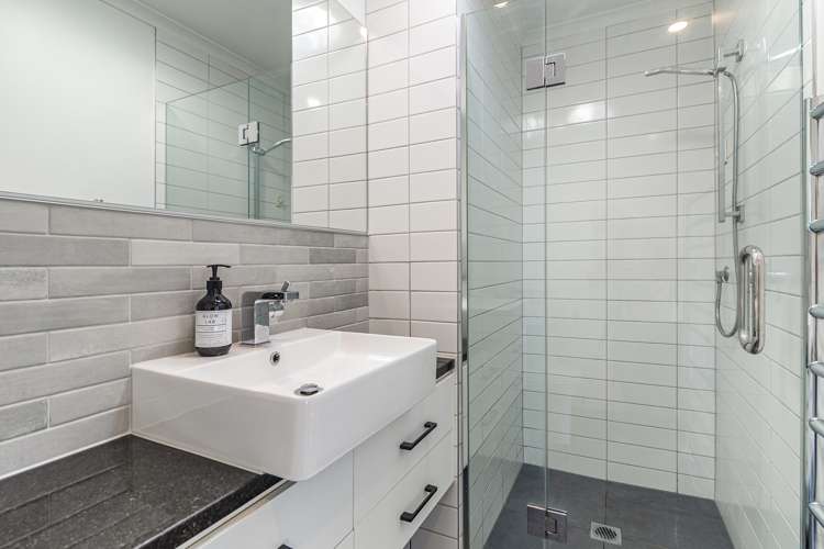 4b/15 Fleet Street Eden Terrace_12