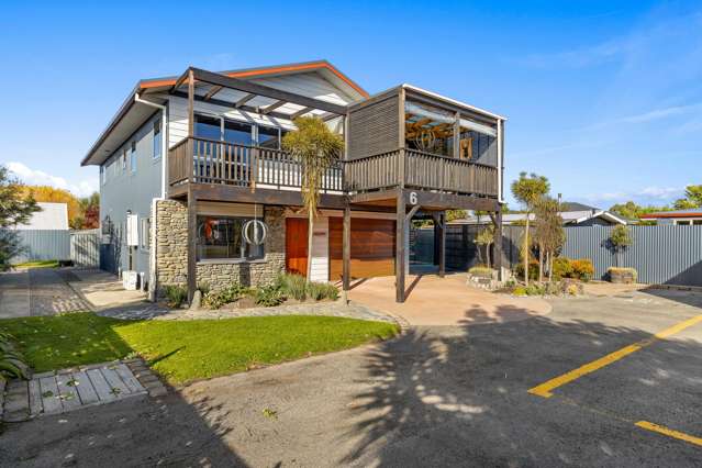 A Stunner To Explore - Options Galore