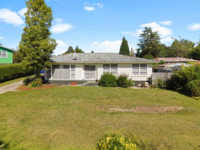 Four bedroom - spacious - great location