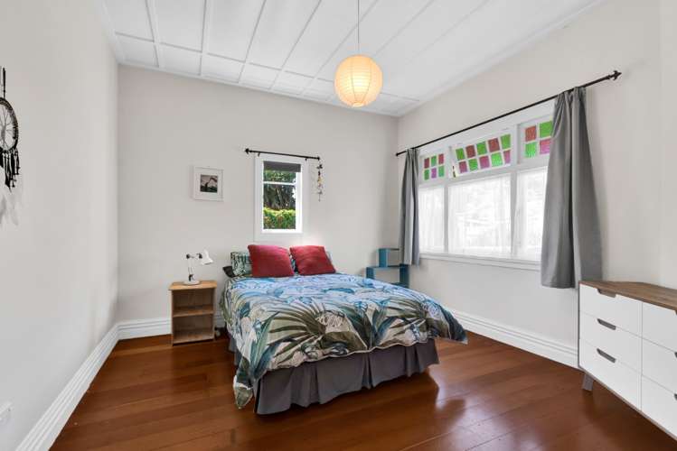 192 Tukapa Street Westown_11