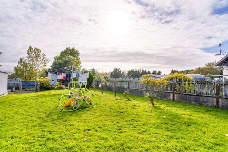 12 McCaughan Street Browns_11