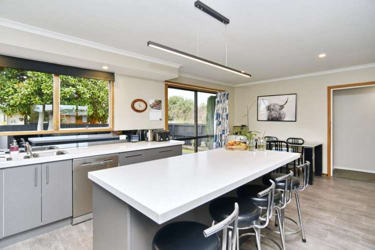 2 Bowie Drive Woodend_8