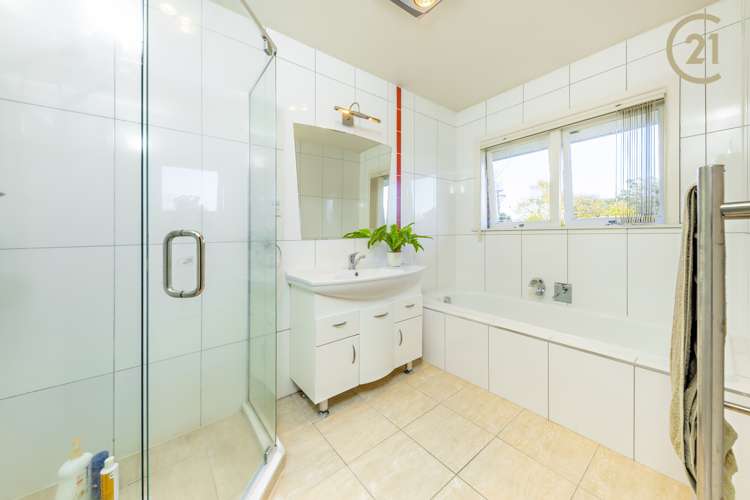 2 Boundary Road Opaheke_12