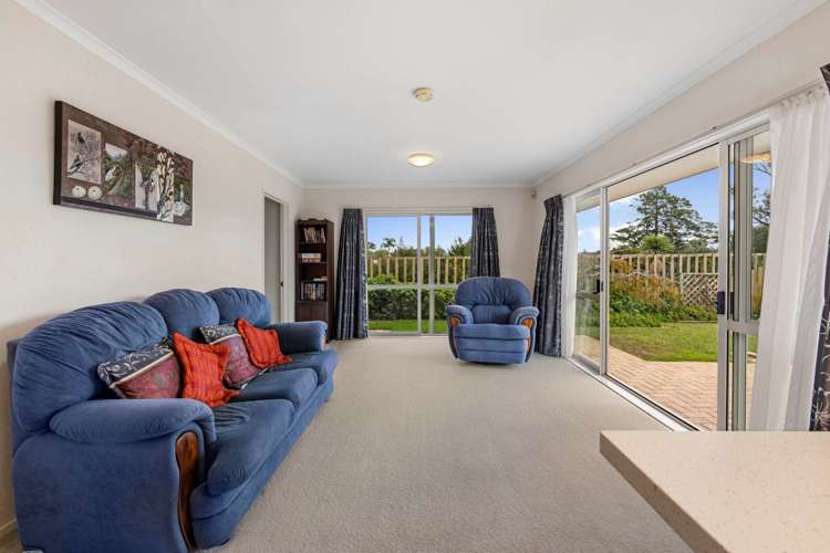 17 John Lister Close Golflands_10