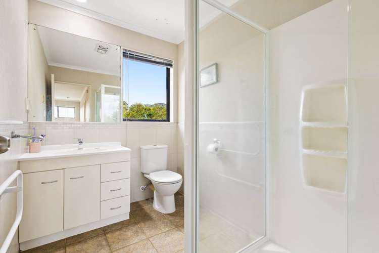 6 Ashkirk Place Wattle Downs_12