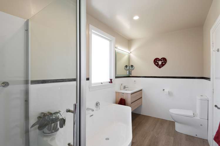 53 Bangor Road Darfield_15