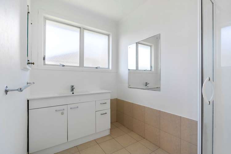 7 Coletta Lane Te Atatu South_15