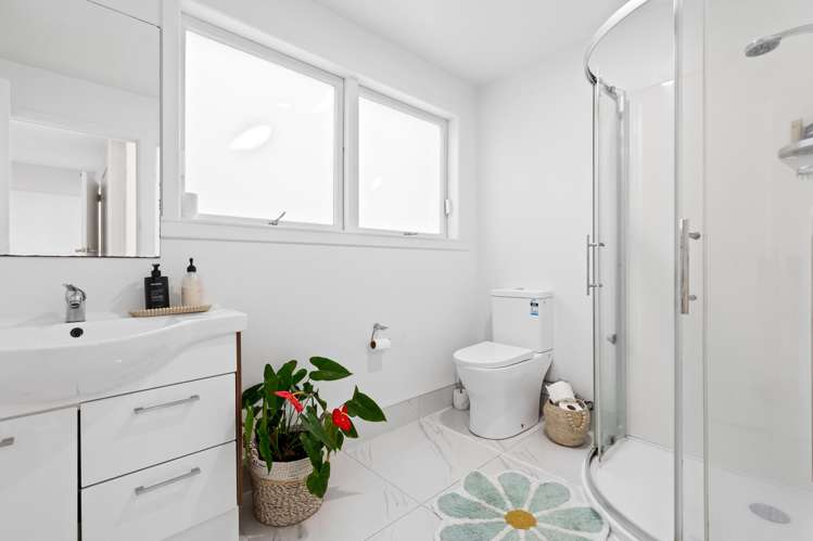 213 Hobsonville Road West Harbour_28