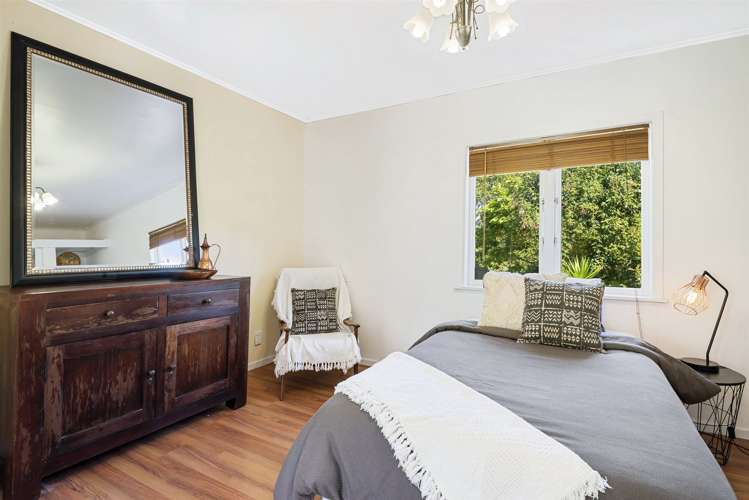 1/129 Edmonton Road Te Atatu South_14