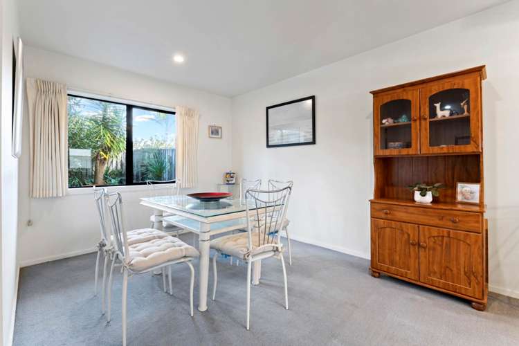 10/70 Fernhill Way Oteha_6