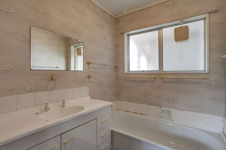 3 Aviemore Street Glenwood_17