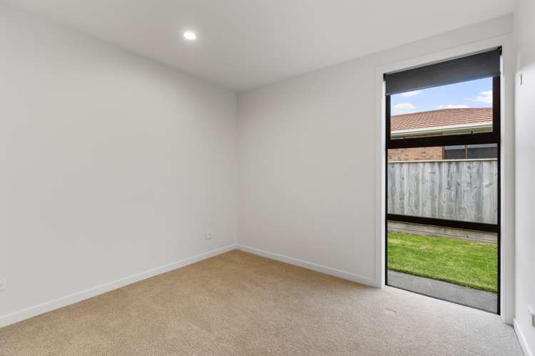 1156a South Road Oakura_21