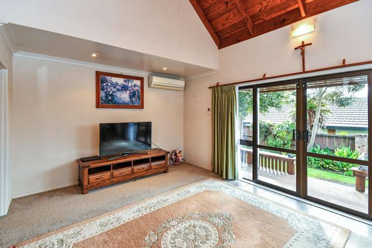 38 Rushgreen Avenue Pahurehure_8