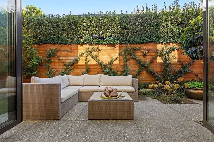 9 Rugby Street Merivale_9