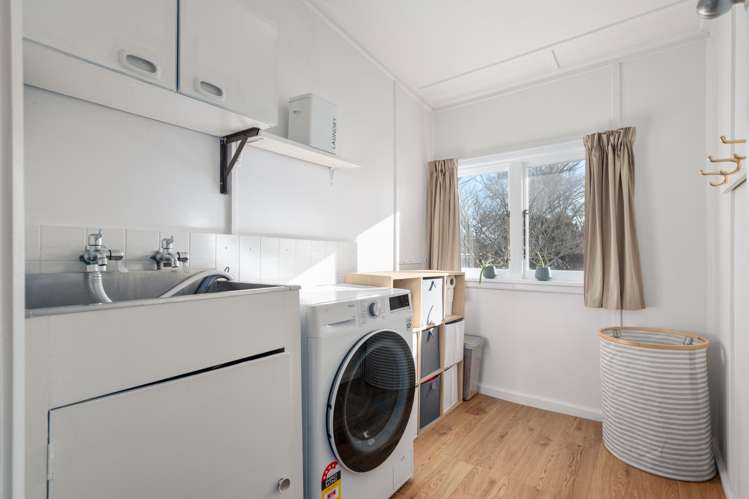 41 Batten Grove The Pines Beach_13