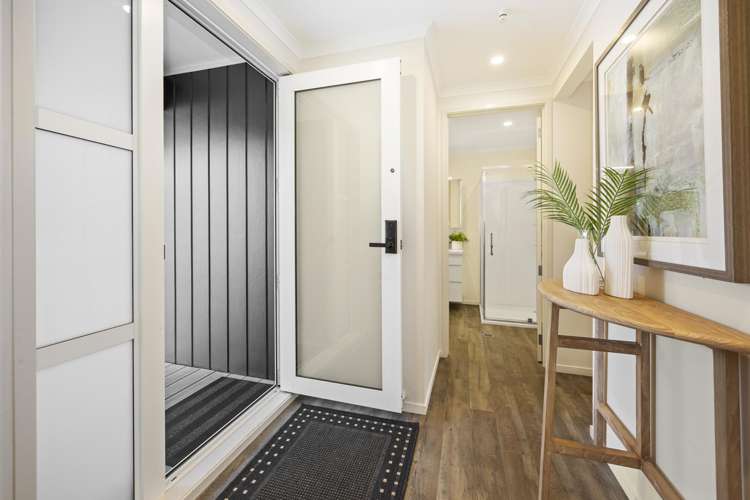 2/19 Seaview Avenue Northcote_1