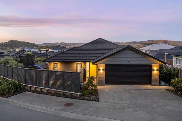 2 Roundhouse Close_0