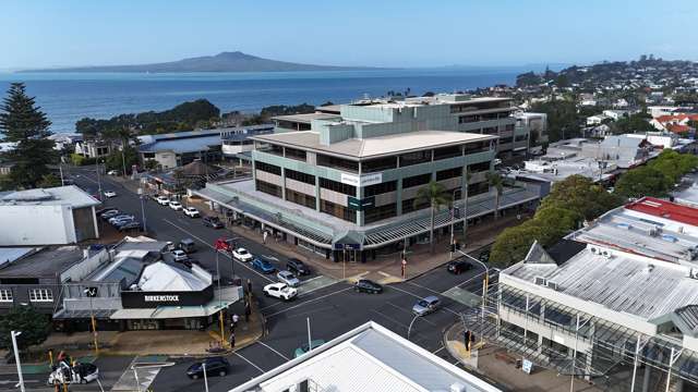 1-7 The Strand Takapuna_3