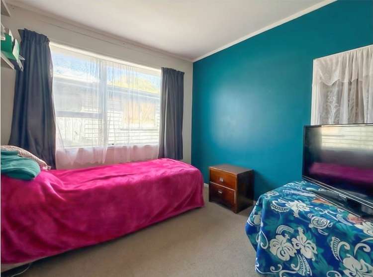 4 Staverton Crescent_5