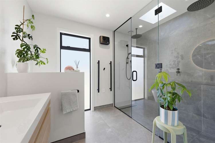 54 Les Wakefield Road Mapua_12