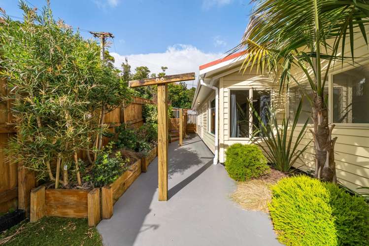 1163 Fergusson Drive Clouston Park_20
