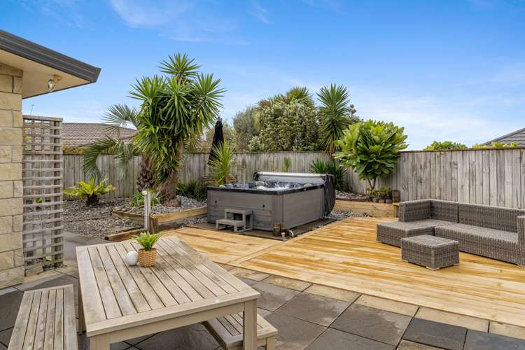 11 Te Ropata Place Waikanae Beach_1