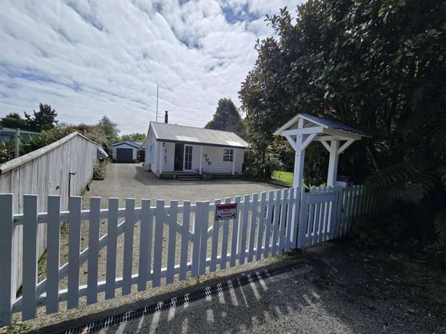 195 Sale Street Hokitika_1